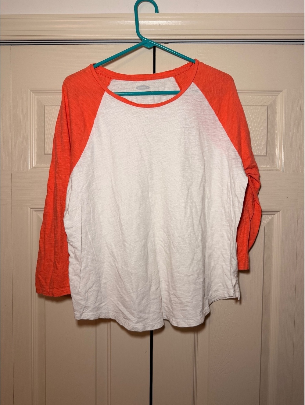 Old Navy Women's Long Sleeve Raglan Shirt White and Orange,